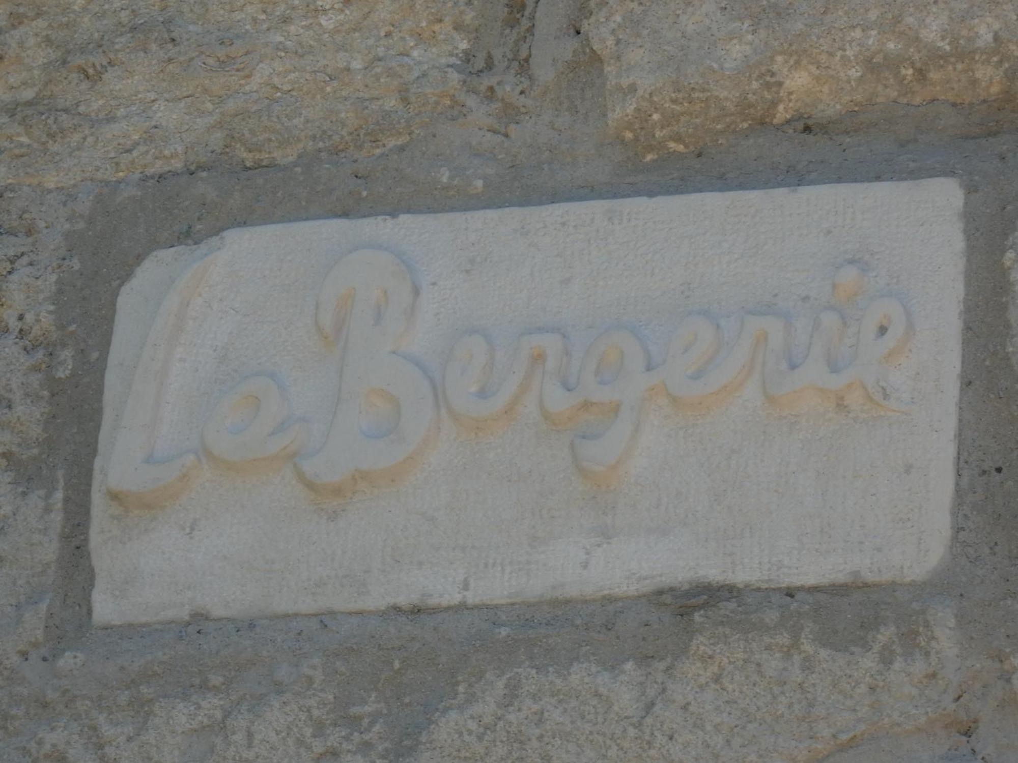 D'hotes Dans Ancienne Bergerie - La Bergerie Du Monde Les Angles (Gard)